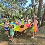 Brzozowa Zatoka Resort *