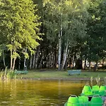 Brzozowa Zatoka Resort *