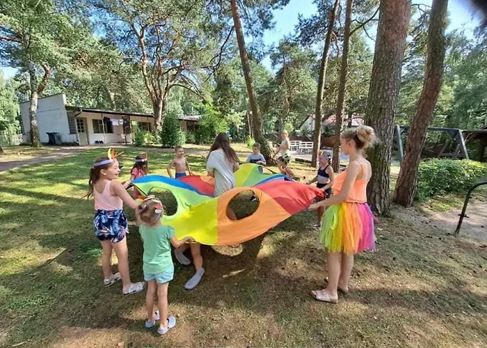 Brzozowa Zatoka Resort *